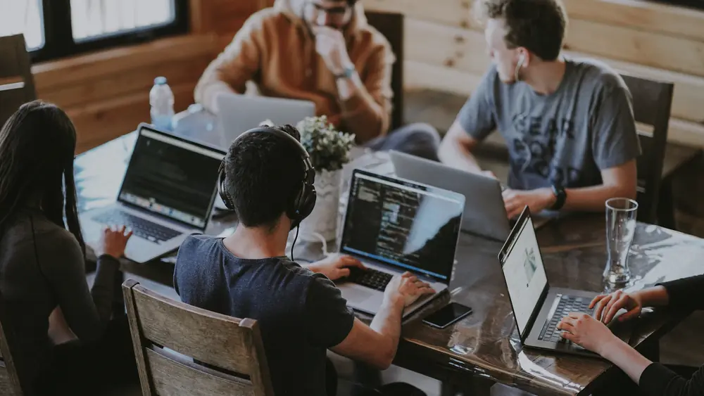 Échange entre un gérant de club et son expert-comptable