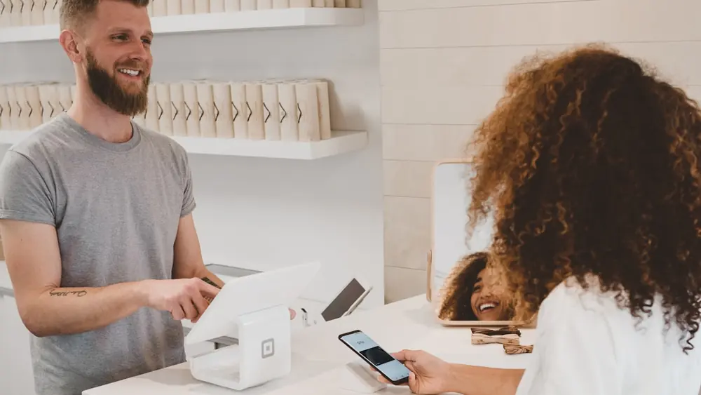Encaissement sur une caisse tactile au comptoir