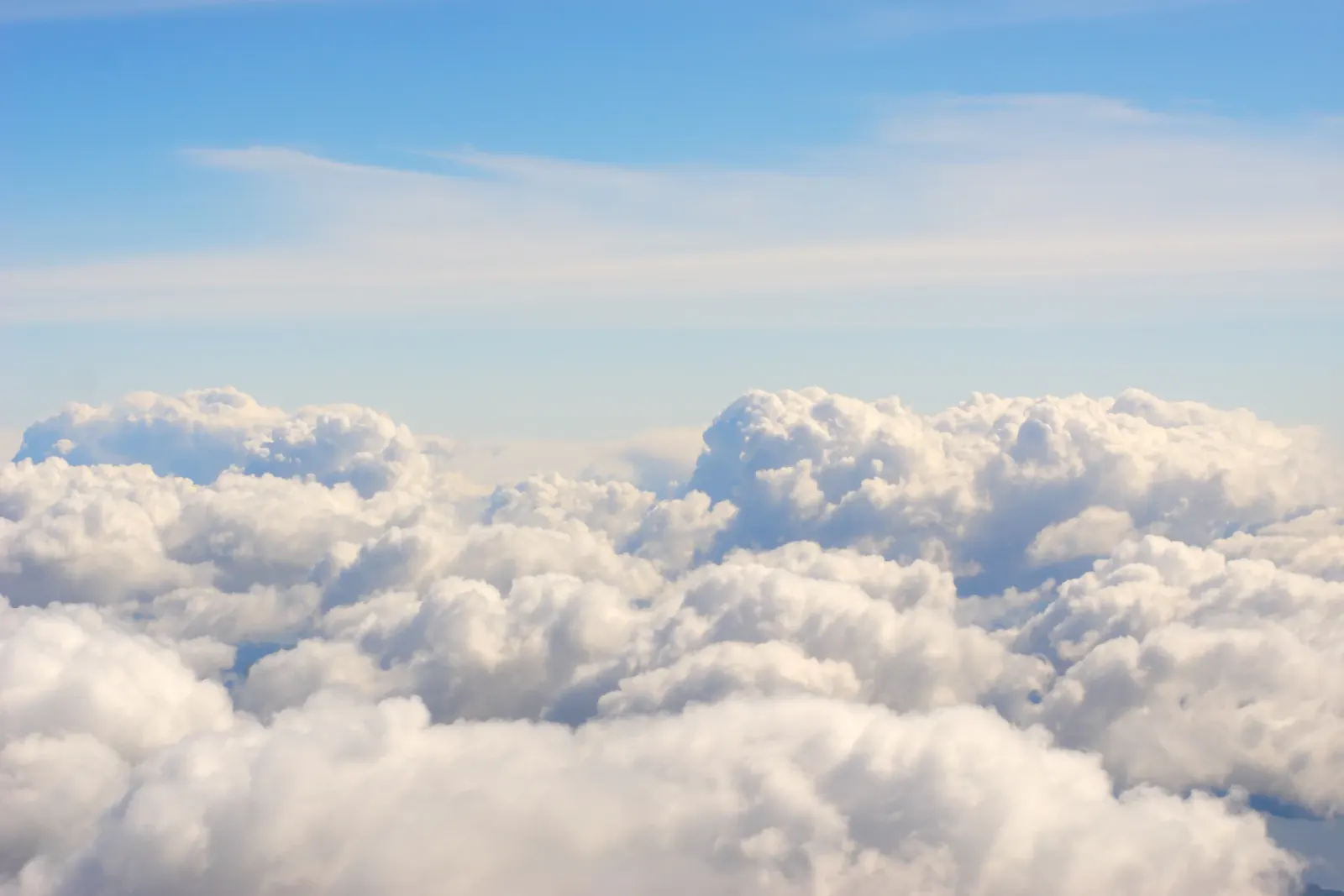 Mer de nuages, illustration de la solution hébergée en ligne